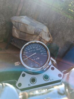 Suzuki Marauder VZ800 - 6