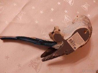 Prodám zahradní dekoraci na pověšení-Papoušky 4ks - 6