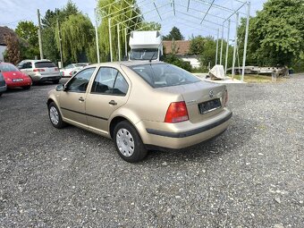 VW Bora 1.6i 77kw r.v. 2003 - 6