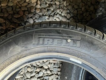 235/60/18 - Pirelli zimní sada pneu - 6