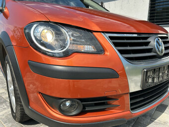 VW Touran Cross 1.9 tdi, 77 KW, rok 2008 - 6