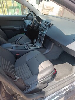 Volvo v50 - 6