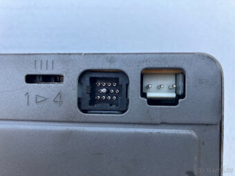 Pioneer CDX - P610 - 6