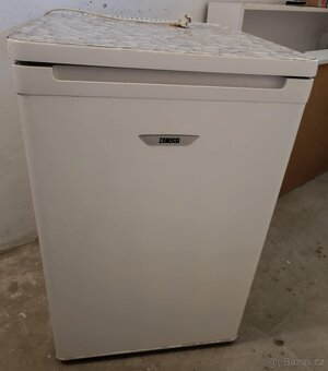 Prodám menší ledničku Zanussi - 6