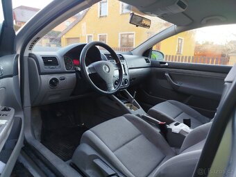Vw golf 5 1.6FSI - 6