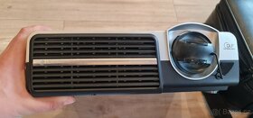 Projektor LG RD-JT40 - zánovní - nasvíceno 86h - lehce přeno - 6