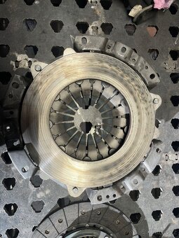 Spojka Nissan Patrol y61 2.8 - 6