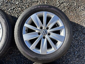 Alu orig letni sada Volkswagen 5x112 7J ET45 215/55 R16 DC - 6