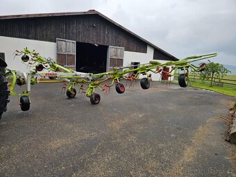Obraceč Claas Volto 1050 T - 6