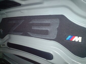 Predám tapacir zadnej kapoty na BMW Z3 - 6