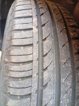 Prodám 5x112mm, obuté plechové kola s letníma pneu 195 65 15 - 6