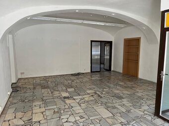 Prodej komerčně-obytného domu – bydlení, podnikání i investi - 6