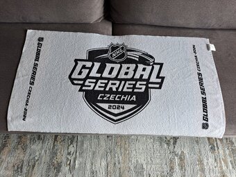 Nová 2 trička a ručník NHL Global Series, World Champ., 2024 - 6