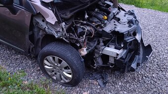 RENAULT CAPTUR 1.5 DCi,AUTOMAT,naj 55tkm,r.v.2015/10 - 6