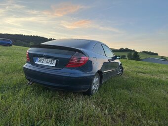 Mercedes benz - 6