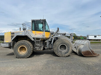 Čelní nakladač KOMATSU WA-380, R.V. 2012 - 6