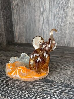 Sirnatý skleněný popelník, prvorepublikový slon - 6