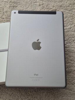Apple iPad 6. generace 32gb Wi-Fi + Cellular - 6