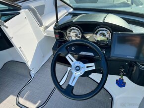 Prodám loď Four Winns HD 200+ přívěs s el.navijákem - 6