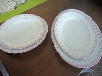 Porcelánový jídelní servis - 6