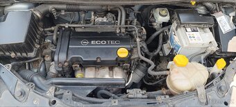 Opel Corsa 1.2 16v - 6