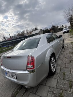 Lancia thema platinum 3.0 crd v6 176 kw r.v 2013 - 6
