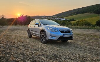 Subaru XV 1.6 automat CVT  4x4 / 133500 km / po servisech - 6