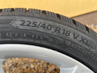 Zimní sada originál ALU kol 225/40 R18 BMW 135 120 - 6