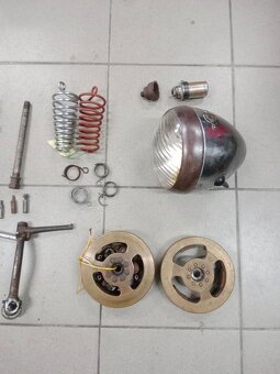 ČZ předválečná 250, 175 - Patinové díly.. - 6