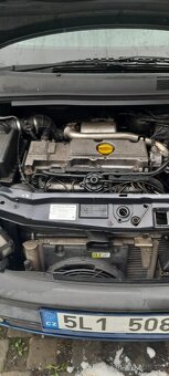 Opel Zafira 2002 - 6