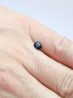 Safír-0,82 ct. - 6