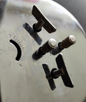 Natahovací budík Prim, modrý - 6