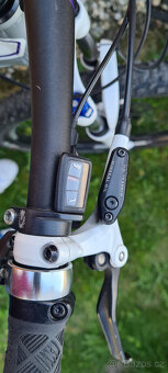 Prodám dámské kolo Specialized Jett velikosti L/19 - 6