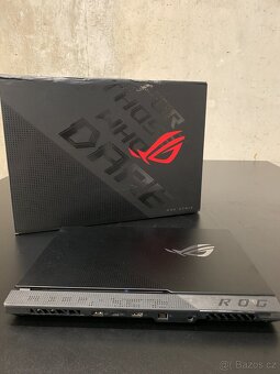 Asus ROG Strix SCAR 15 Ryzen 9, RTX 3080, 300Hz LCD - 6