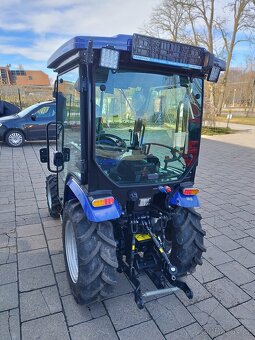 Malotraktor Farmtrac 26 4WD s kabinou,radiálky - 6