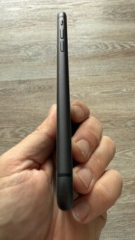 iPhone 11 - 6