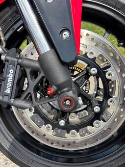 Triumph Speed Triple 1050 - 6