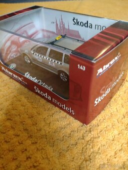 MODEL ABREX TAXI 1:43 pouze KOMPLET 3 KUSY - 6