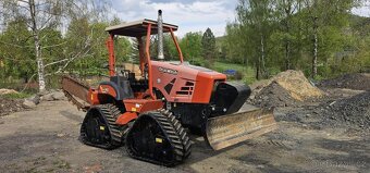 Rýhovač Ditch Witch RT80 QUAD - 6