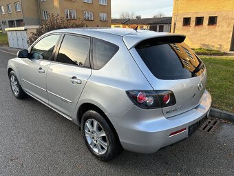 Mazda 3 1.4i 62kw rv. 2008 serviska pěkný stav - 6