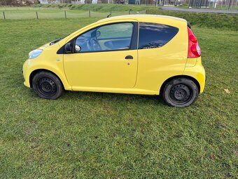 Peugeot 107 1.0i 50kw 2006 100 tis najeto stk 4/27 - 6