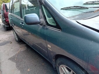 TOYOTA COROLA VERSO - 6