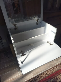 Nová kosmetická skříňka - 6