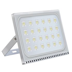 NOVÝ venkovní LED reflektor (světlo, halogen). - 6