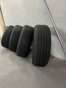 Goodyear efficientgrip 215/55R17 94V letní pneu - 6