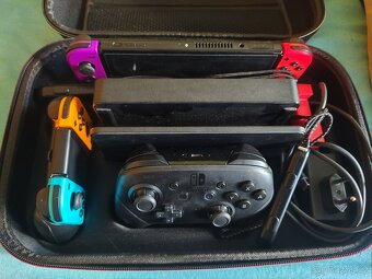 Nintendo Switch + příslušenství - 6