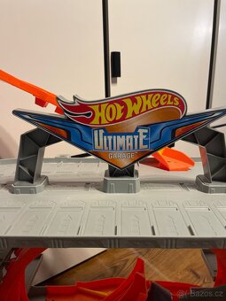 Hot Wheels Ultimate Garage se žralokem - 6