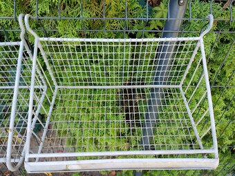 Závěsné poličky-truhlíky na zábradlí, plot - pozink ocel - 6