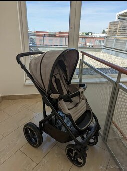 Kočárek Moon Nuova dvojkombinace s redukcí na autosedačku - 6