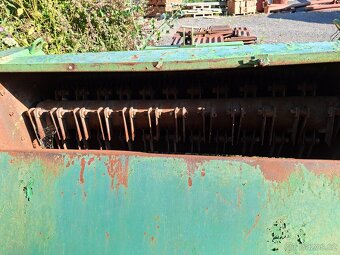 Drtič řádku slamy - 6